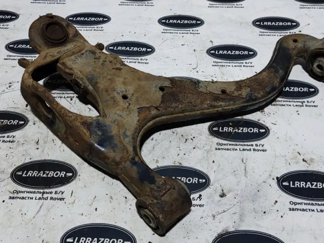 Рычаг передний нижний правый DISCOVERY 3 L319