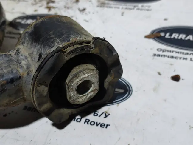 Рычаг передний нижний правый DISCOVERY 3 L319