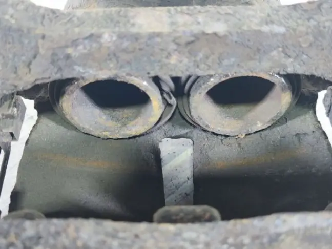 Суппорт тормозной передний левый DISCOVERY 3 L319