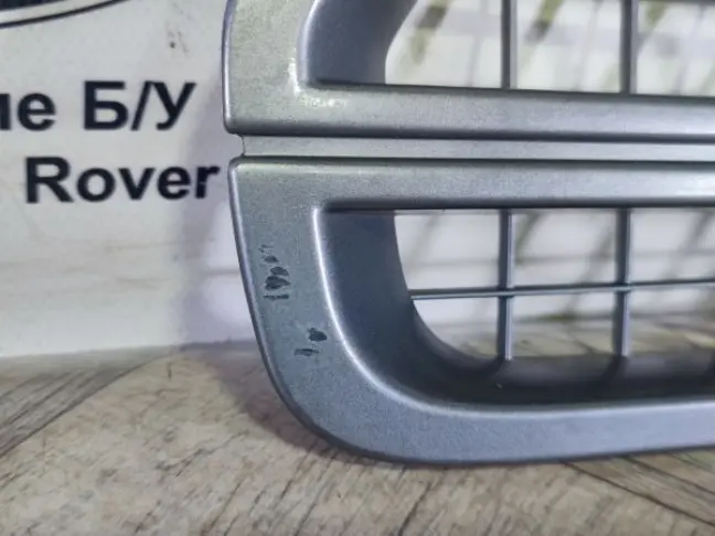 Решетка в крыло правая DISCOVERY 3 L319 05-09