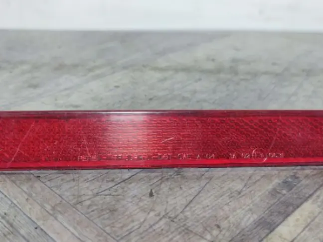 Катафот в бампер правый DISCOVERY 3/4 L319 05-15