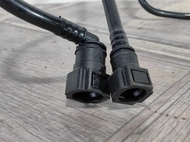 Трубка вакуумная Land Rover DISCOVERY 3 L319 2.7