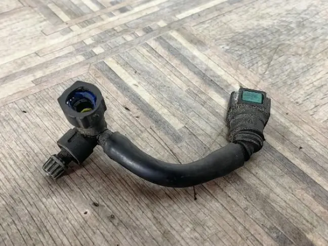 Трубка топливная DISCOVERY 3 276DT 2.7