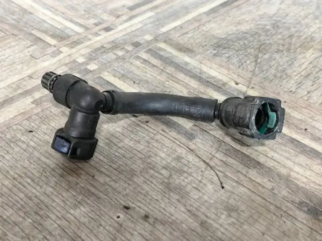 Трубка топливная DISCOVERY 3 276DT 2.7