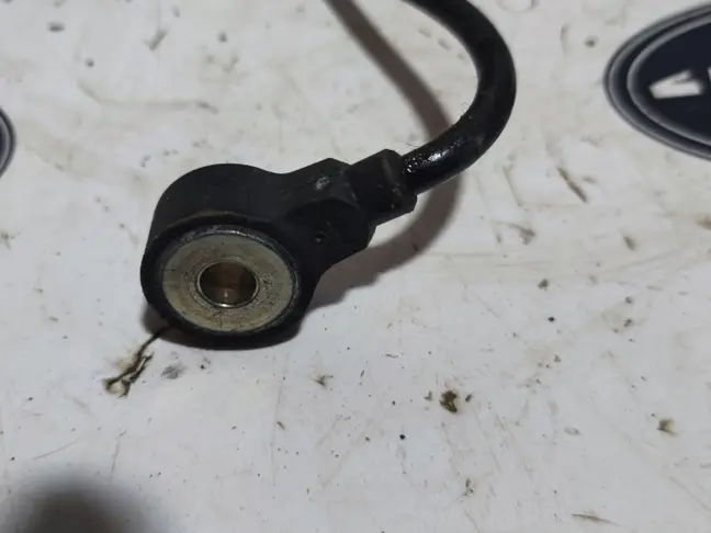 Датчик детонации Land Rover DISCOVERY 3 L319 2.7