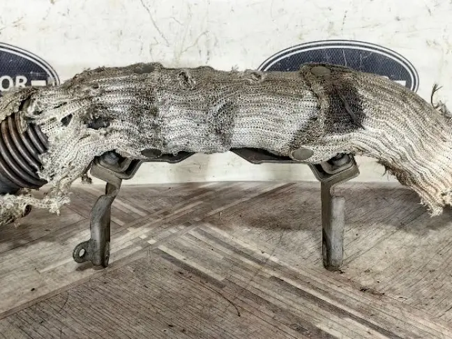 Труба перепускная DISCOVERY 3 L319 2.7 276DT