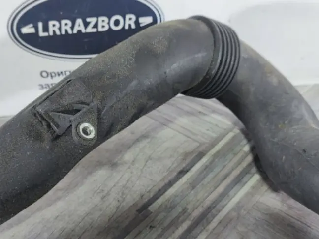 Патрубок впускной Land Rover DISCOVERY 3 L319 2.7