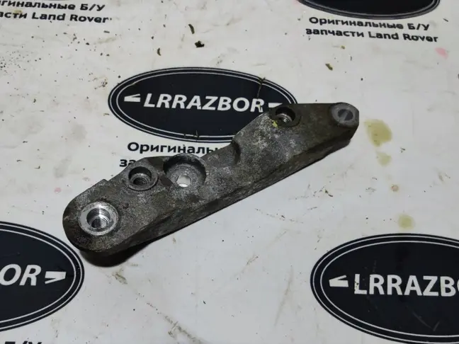 Кронштейн компрессора кондиционера Discovery 3 2.7