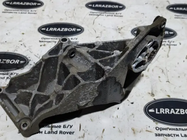 Кронштейн генератора DISCOVERY 3 L319 2.7