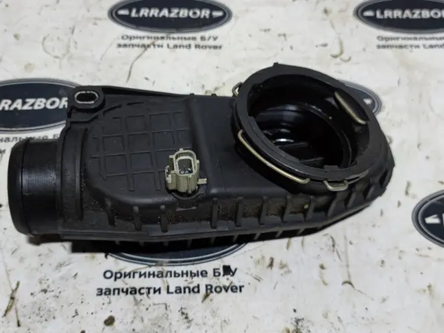 Патрубок впускного дросселя DISCOVERY 3 L319 2.7