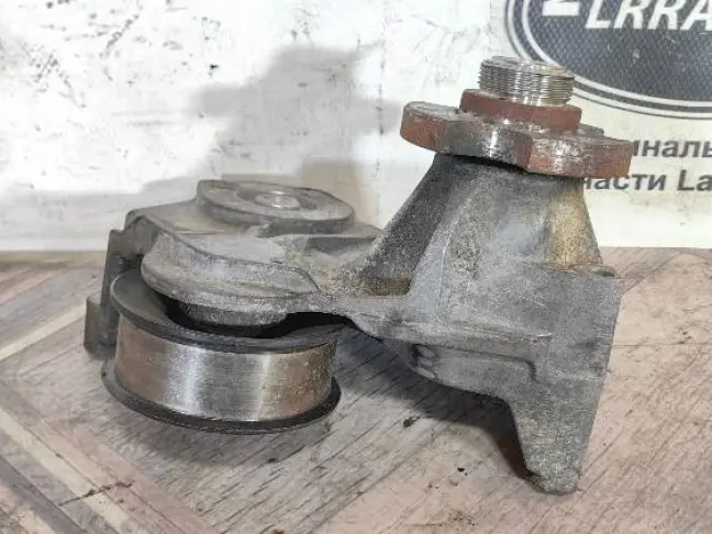 Кронштейн вентилятора Range Rover 5.0 510