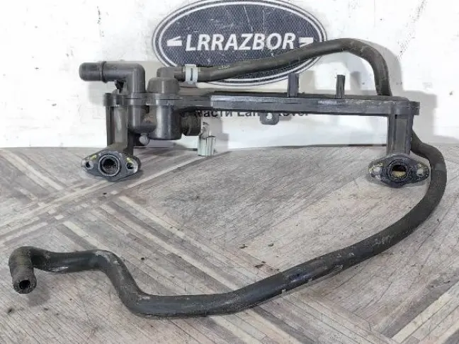 Тройник системы охлаждения Range Rover 5.0 510SC