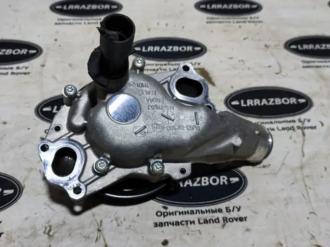 Насос водяной помпа Range Rover 5.0 510 SC