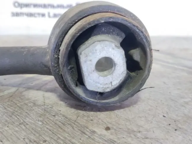 Рычаг передний нижний левый Range Rover L322 02-12