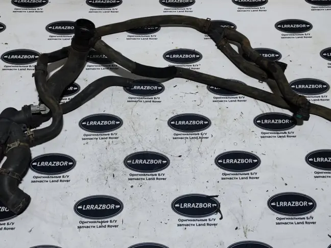 Термостат с патрубками Range Rover 3 L322 5.0