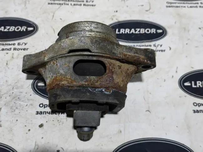 Опора подушка ДВС правая Range Rover 3 L322 5.0