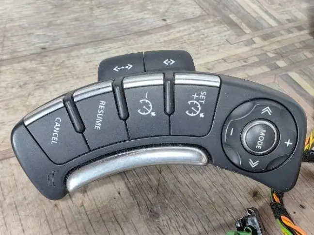 Кнопки адаптивного круиза Range Rover L322