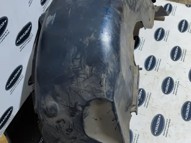 Подкрылок задний левый Range Rover L322 02-12