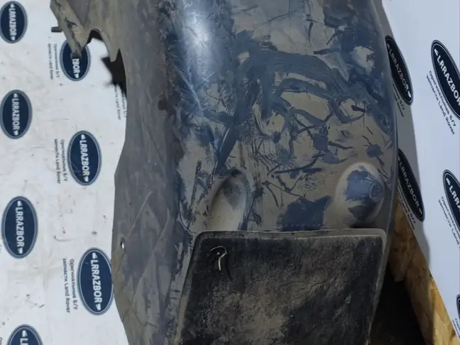 Подкрылок задний левый Range Rover L322 02-12