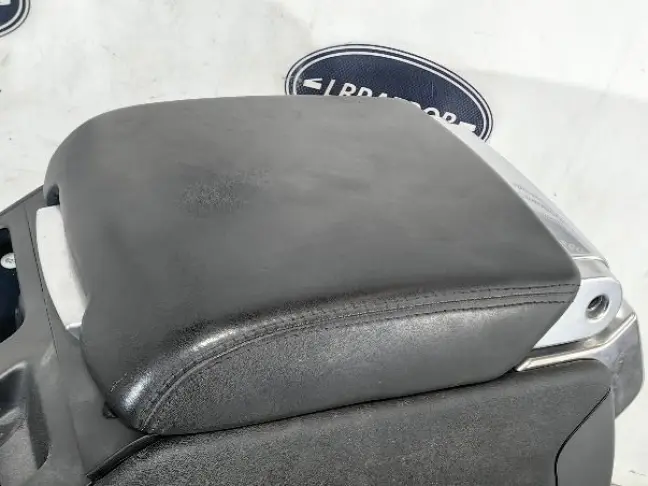 Консоль подлокотник Range Rover 3 L322 2007-2012