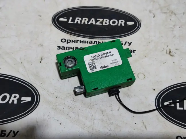 Антенна усилитель Range Rover 3 L322 2009-2012