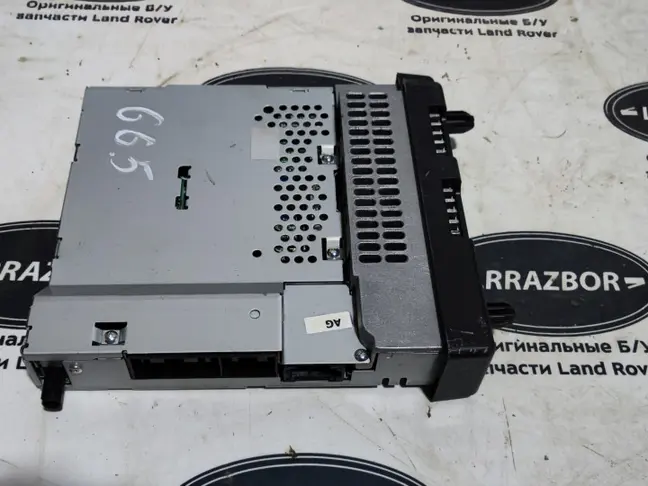Блок управления магнитолой Range Rover L322 07-12