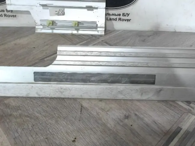 Молдинг порогов Autobiography Range Rover L322