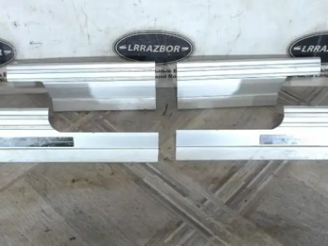 Молдинг порогов Autobiography Range Rover L322