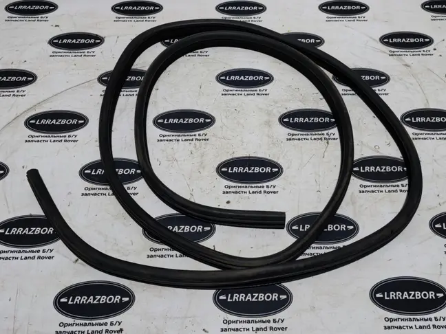 Уплотнитель двери задней Range Rover  L322 02-12