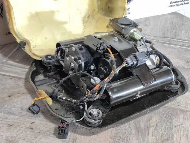 Компрессор пневмоподвески Range Rover L322 05-11