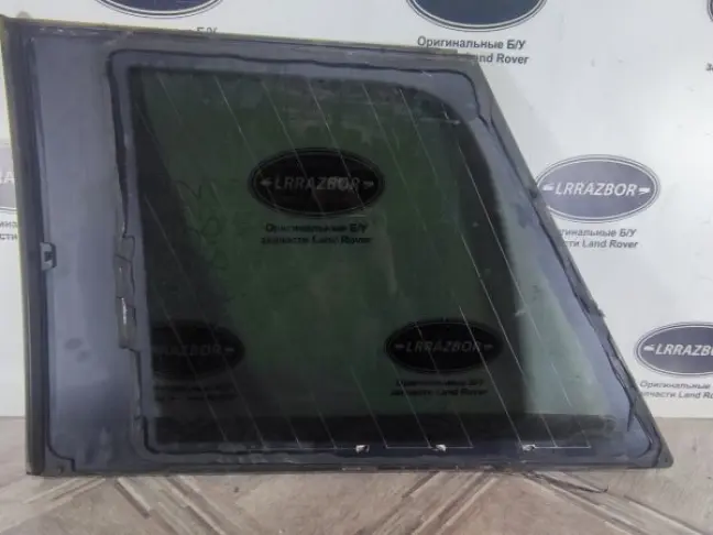 Стекло кузовное глухое правое Range Rover L322