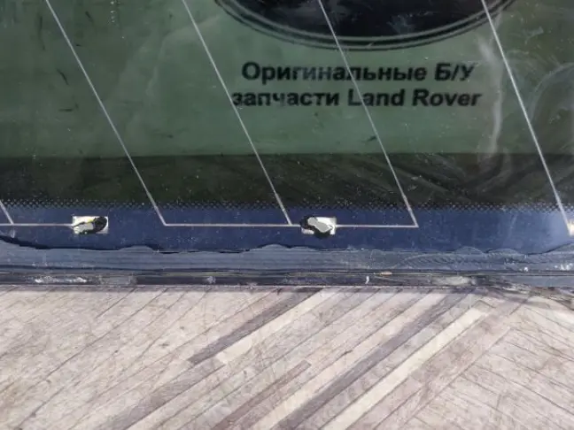 Стекло кузовное глухое правое Range Rover L322