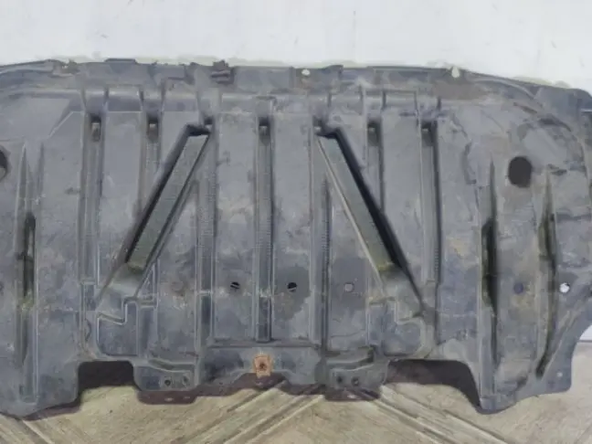 Защита пыльник радиатора Range Rover L322 02-12