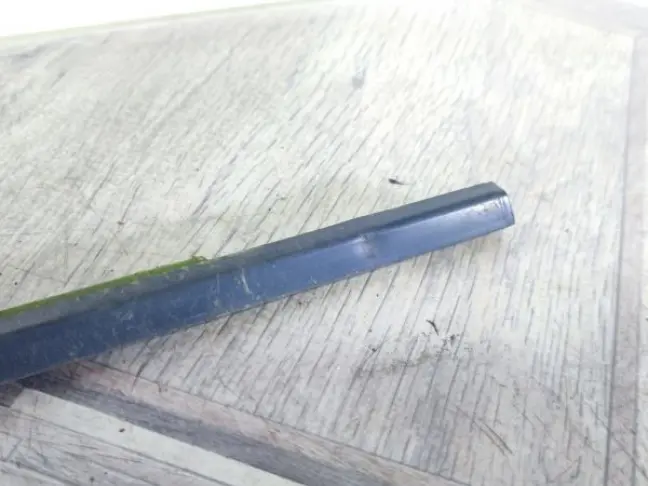 Молдинг стекла заднего правого Land Rover L322