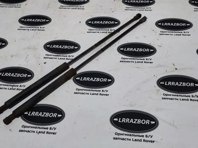 Амортизатор крышки багажника Range Rover 3 L322