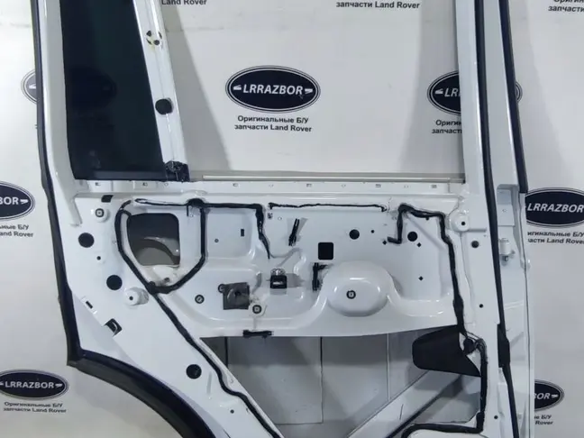 Дверь задняя левая Range Rover L322 2002-2012