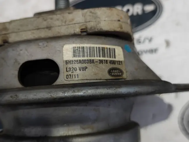 Подушка двигателя правая Land Rover Sport L320