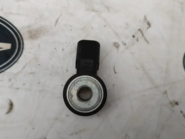 Датчик детонации Land Rover Range Rover 5.0 510