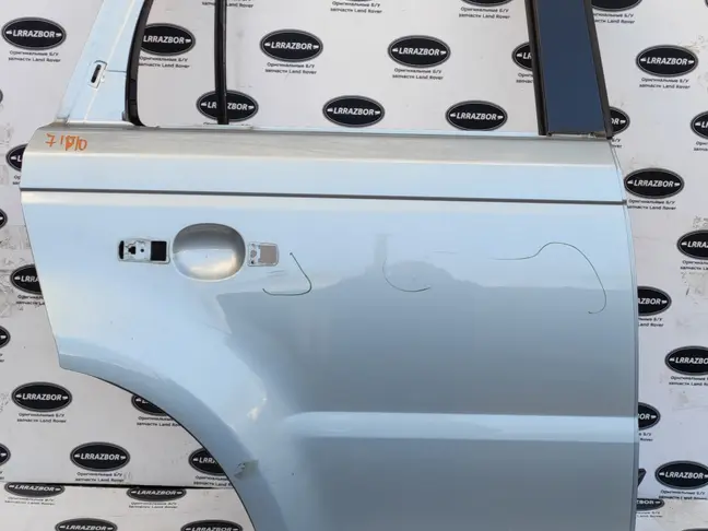 Дверь задняя правая Range Rover Sport L320 05-12