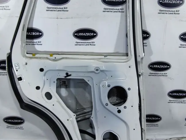 Дверь задняя левая Range Rover Sport L320 05-12