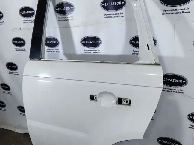 Дверь задняя левая Range Rover Sport L320 05-12