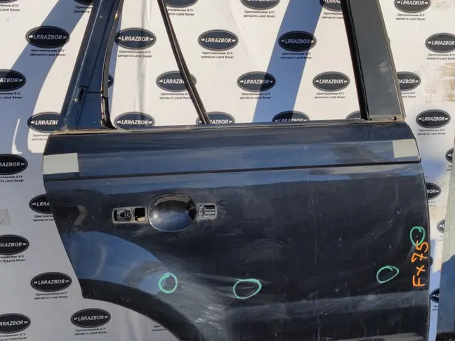 Дверь задняя правая Range Rover Sport L320 05-12