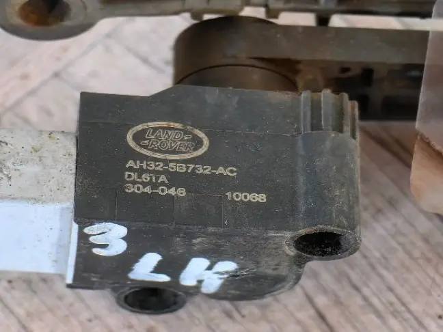 Датчик положения кузова задний RRS L320