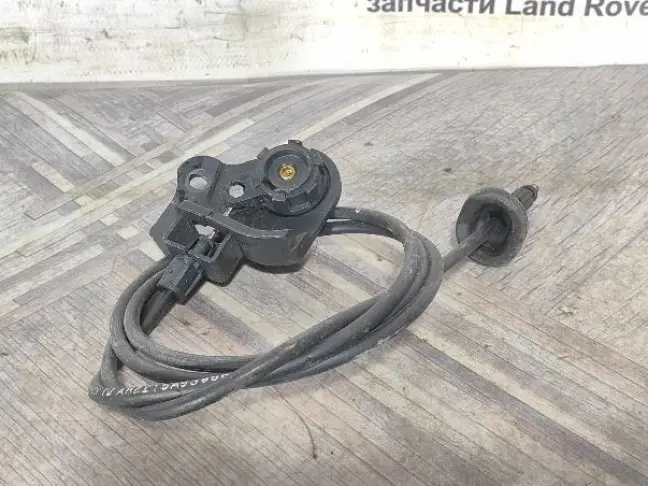Трос капота Land Rover Sport L320 09-13