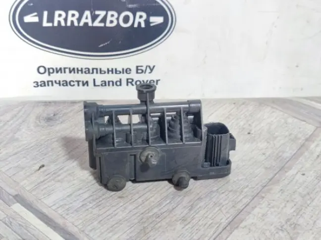 Блок клапанов передний Land Rover Sport L320