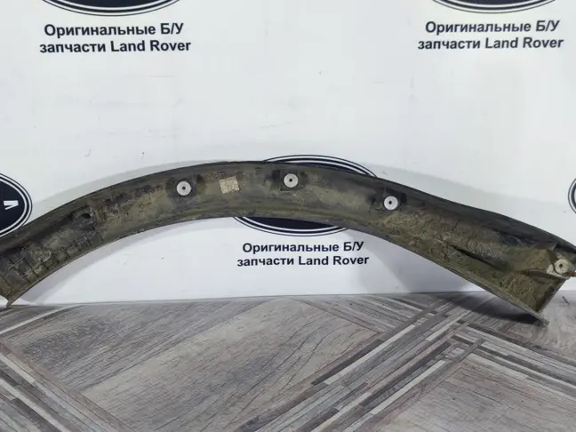 Молдинг заднего крыла левого Land Rover Sport L320