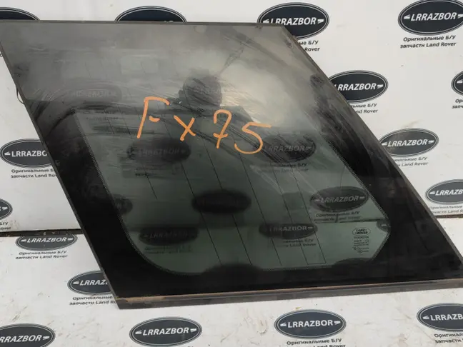 Стекло кузовное глухое левое Land Rover Sport L320