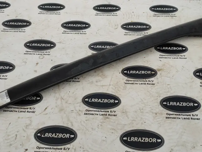 Молдинг лобового стекла правый Land Rover L320