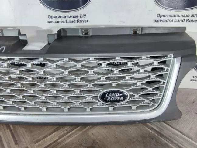 Решетка радиатора Range Rover Sport L320