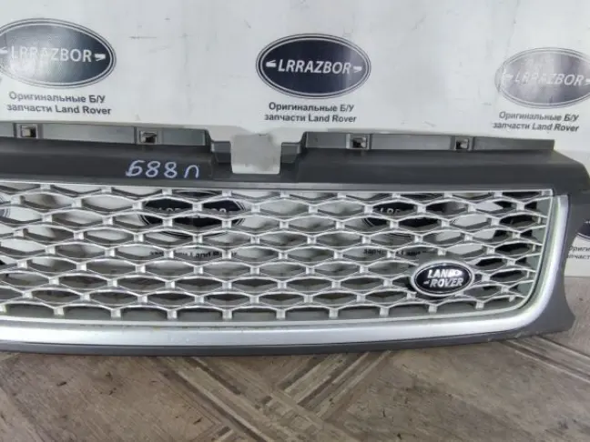 Решетка радиатора Range Rover Sport L320
